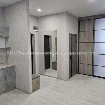 Продам квартиру, Тракторостроителей просп. , 2 кім., 40 м², евроремонт 