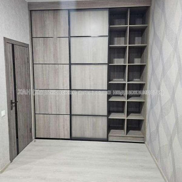 Продам квартиру, Тракторостроителей просп. , 2 кім., 40 м², евроремонт 