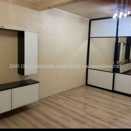 Продам квартиру, Тракторостроителей просп. , 2 кім., 45 м², капитальный ремонт