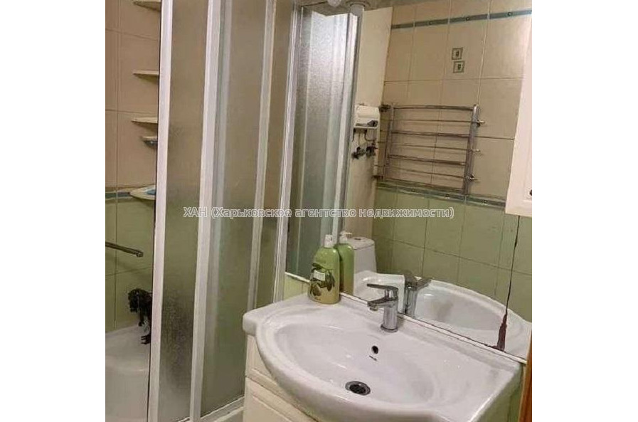 Продам квартиру, Тракторостроителей просп. , 2 кім., 45 м², капитальный ремонт 