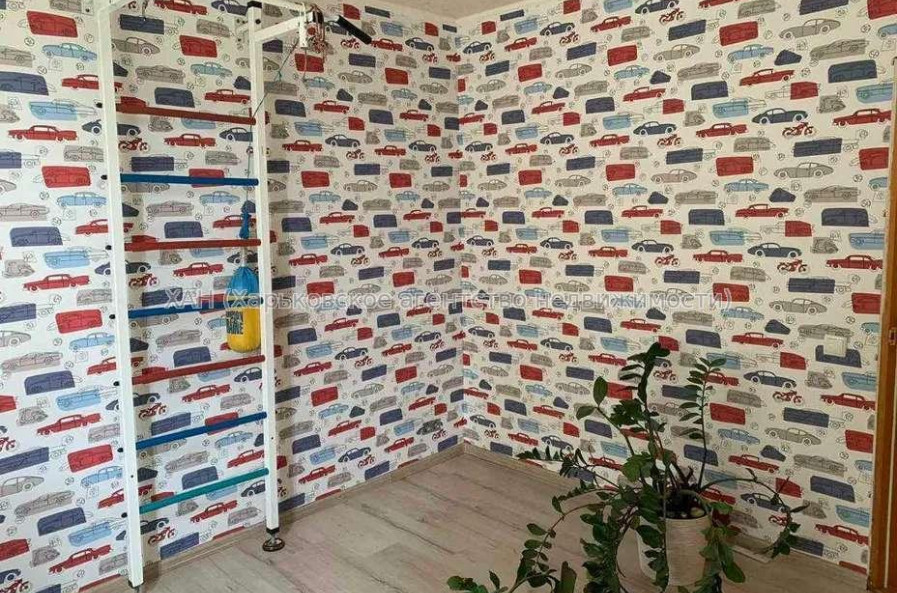 Продам квартиру, Тракторостроителей просп. , 2 кім., 45 м², капитальный ремонт 