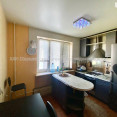 Продам квартиру, Непокоренных ул. , 3  ком., 68 м², косметический ремонт 