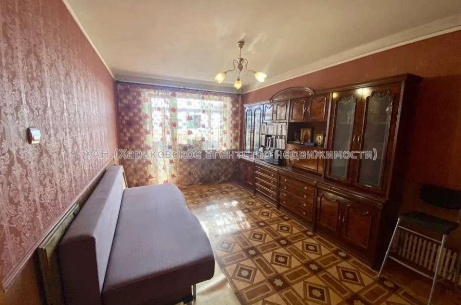 Продам квартиру, Непокоренных ул. , 3  ком., 68 м², косметический ремонт 