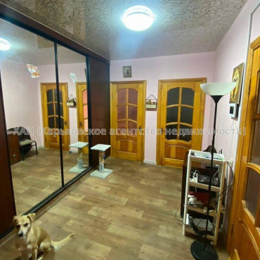 Продам квартиру, Непокоренных ул. , 3 кім., 68 м², косметический ремонт 