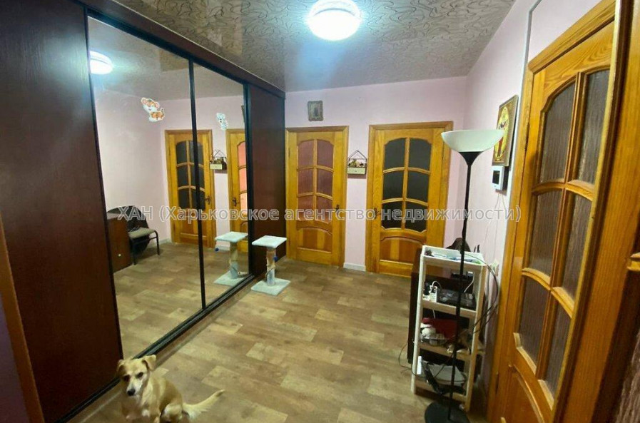 Продам квартиру, Непокоренных ул. , 3 кім., 68 м², косметический ремонт 