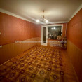 Продам квартиру, Непокоренных ул. , 3 кім., 68 м², косметический ремонт 