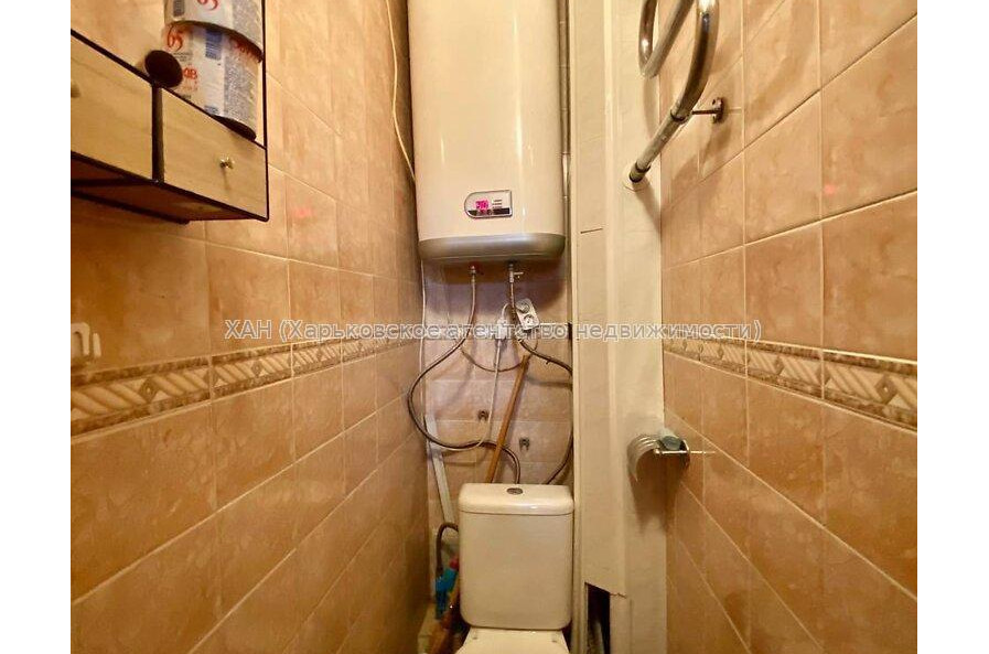 Продам квартиру, Непокоренных ул. , 3  ком., 68 м², косметический ремонт 