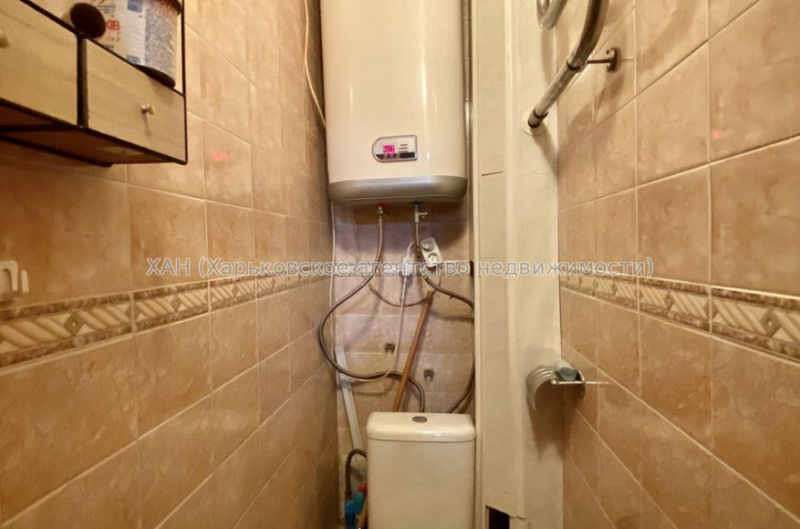 Продам квартиру, Непокоренных ул. , 3  ком., 68 м², косметический ремонт 