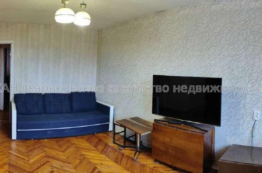 Продам квартиру, Владислава Зубенко ул. , 2 кім., 43 м², косметический ремонт 