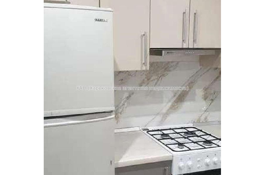 Продам квартиру, Валентиновская ул. , 1 кім., 33 м², капитальный ремонт 