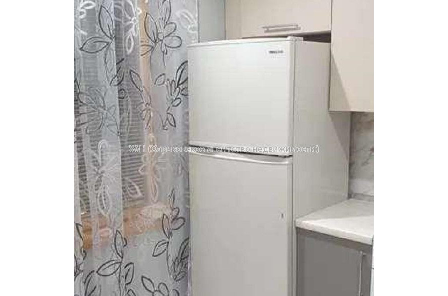 Продам квартиру, Валентиновская ул. , 1 кім., 33 м², капитальный ремонт 