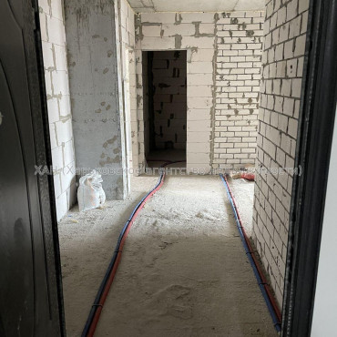 Продам квартиру, Героев Харькова просп. , 2 кім., 82 м², без ремонта 