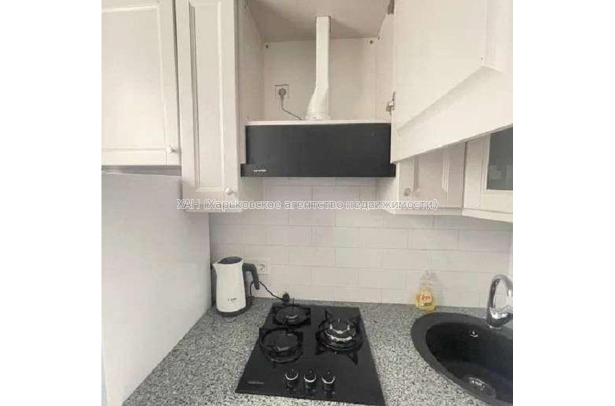 Продам квартиру, Непокоренных ул. , 1 кім., 34 м², капитальный ремонт 