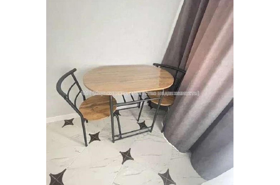 Продам квартиру, Непокоренных ул. , 1 кім., 34 м², капитальный ремонт 