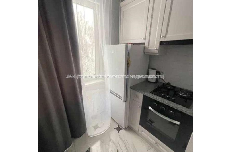 Продам квартиру, Непокоренных ул. , 1 кім., 34 м², капитальный ремонт 