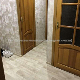 Продам квартиру, Петра Григоренко пр-т , 2 кім., 48 м², косметический ремонт