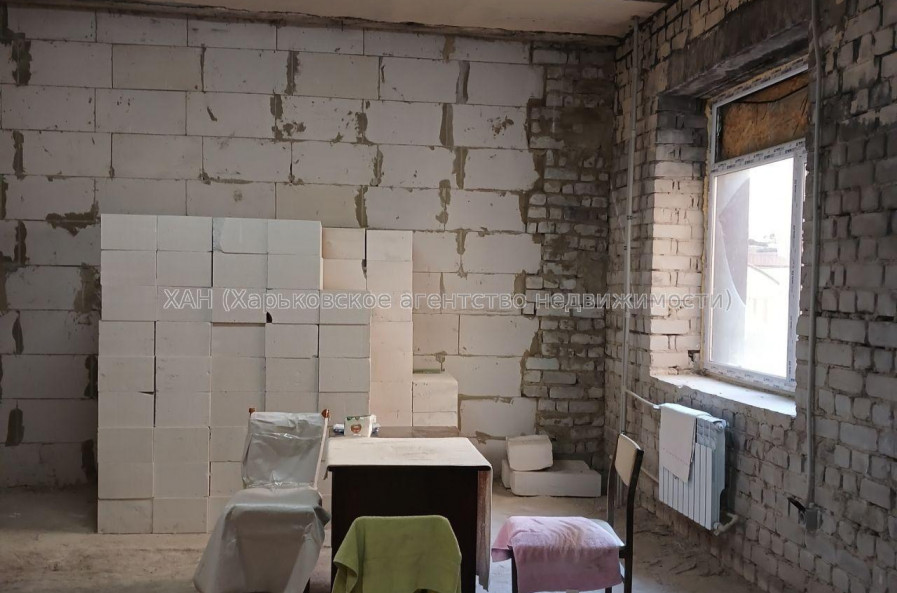 Продам квартиру, Кричевского ул. , 1  ком., 30 м², без внутренних работ 