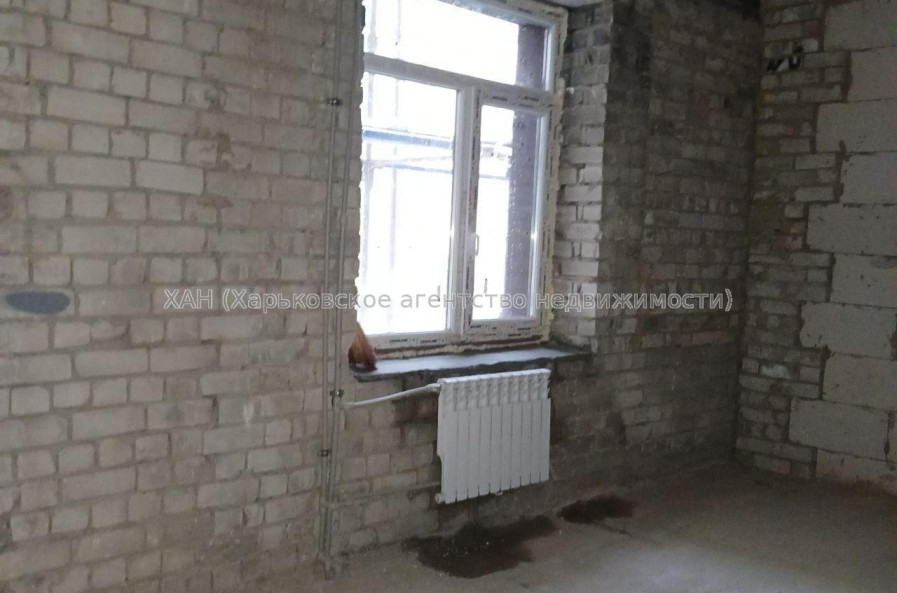 Продам квартиру, Кричевского ул. , 1  ком., 30 м², без внутренних работ 