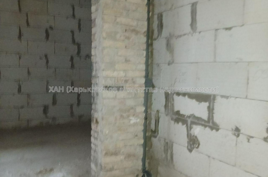 Продам квартиру, Кричевского ул. , 1  ком., 30 м², без внутренних работ 