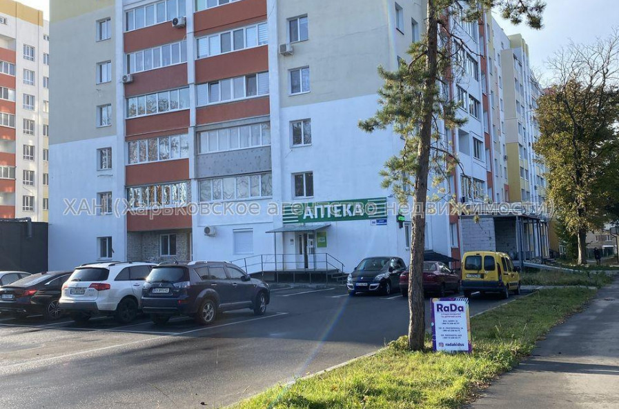 Продам квартиру, Мира ул. , 3  ком., 82 м², частичный ремонт 