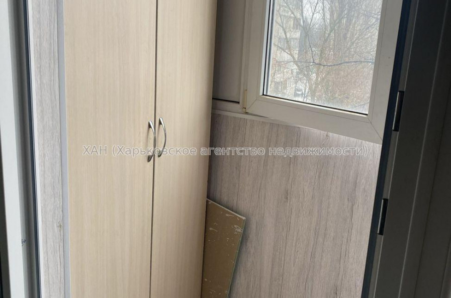 Продам квартиру, Гвардейцев Широнинцев ул. , 3 кім., 65 м², без отделочных работ 