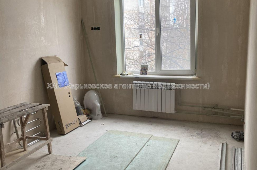 Продам квартиру, Гвардейцев Широнинцев ул. , 3 кім., 65 м², без отделочных работ 