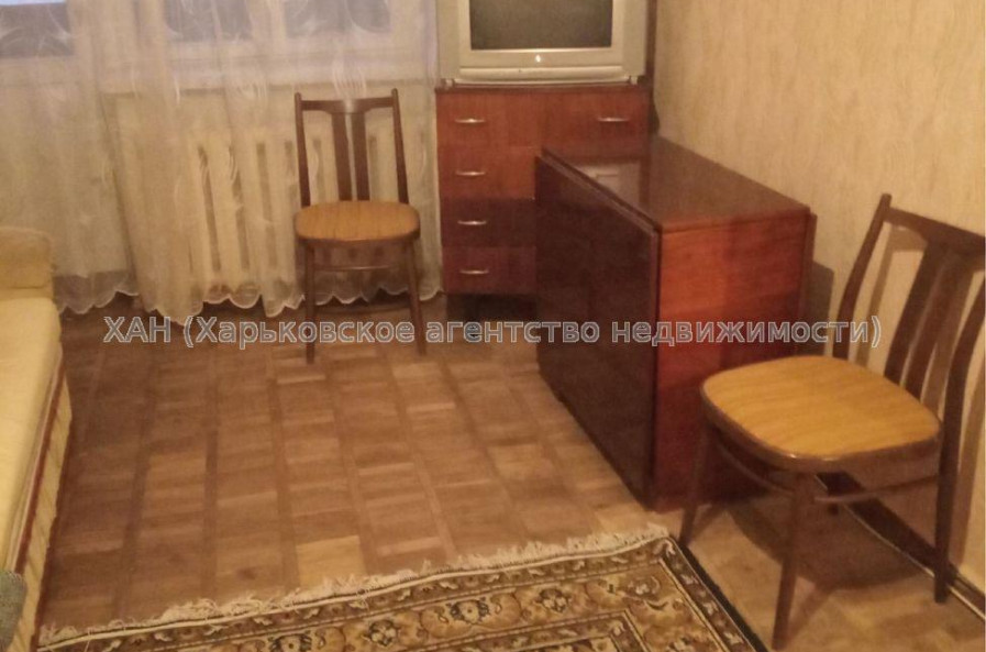 Здам квартиру, Харьковских Дивизий ул. , 2 кім., 42 м², косметический ремонт 