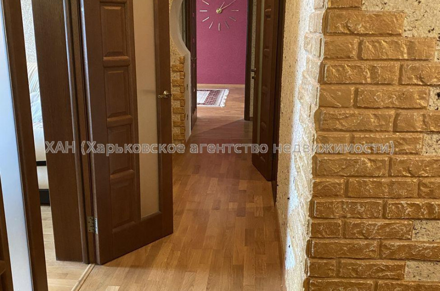 Продам квартиру, Героев Харькова просп. , 3  ком., 122 м², капитальный ремонт 