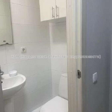 Продам квартиру, Черновицкая ул. , 1  ком., 19 м², капитальный ремонт 