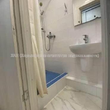 Продам квартиру, Черновицкая ул. , 1  ком., 19 м², капитальный ремонт 