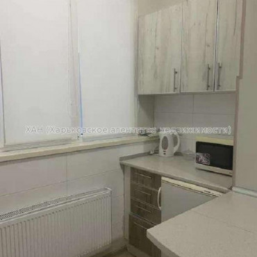 Продам квартиру, Черновицкая ул. , 1  ком., 19 м², капитальный ремонт 