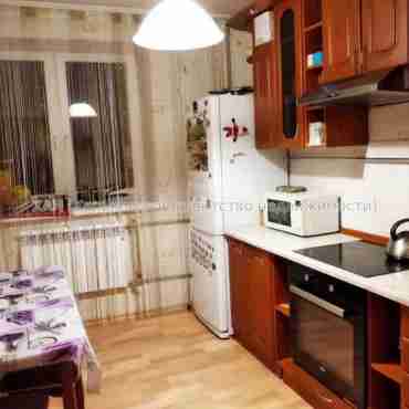 Продам квартиру, Аэрокосмический пр. , 2  ком., 56 м², капитальный ремонт 