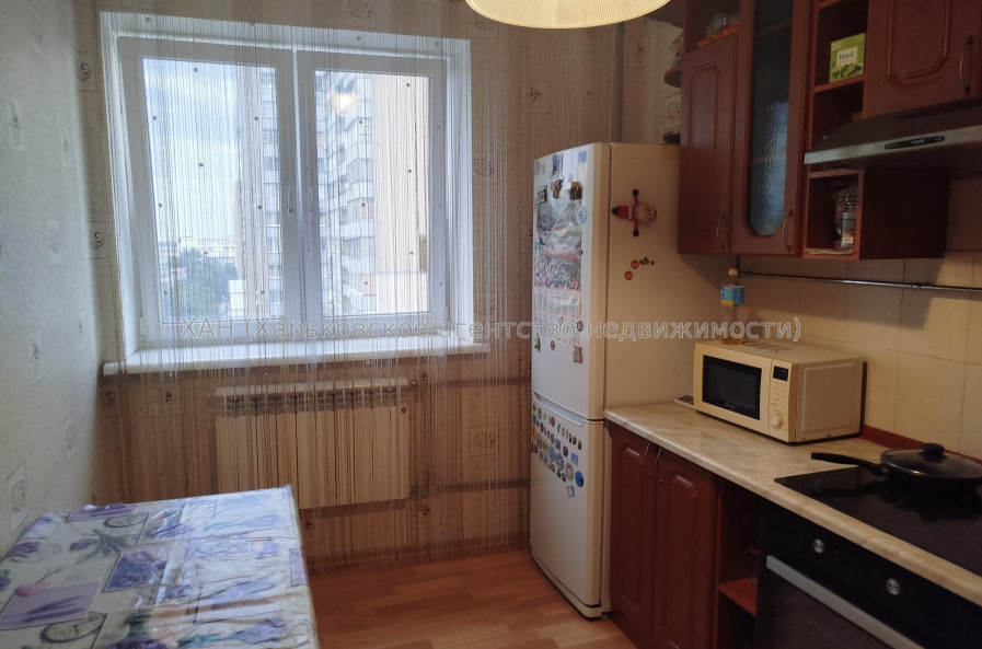 Продам квартиру, Аэрокосмический пр. , 2  ком., 56 м², капитальный ремонт 
