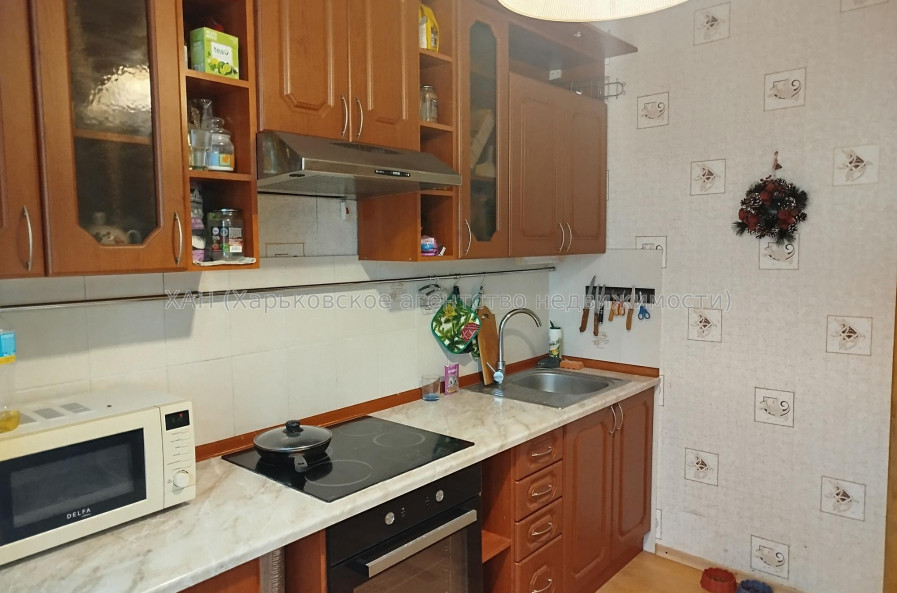 Продам квартиру, Аэрокосмический пр. , 2  ком., 56 м², капитальный ремонт 