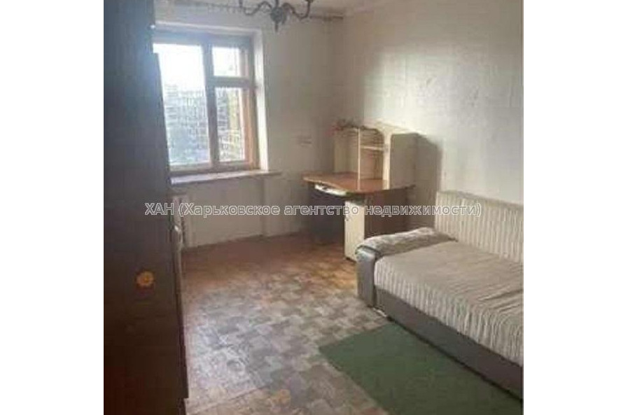 Продам квартиру, Шатиловская ул. , 3 кім., 70 м², косметический ремонт 