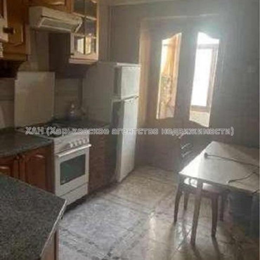 Продам квартиру, Шатиловская ул. , 3  ком., 70 м², косметический ремонт 