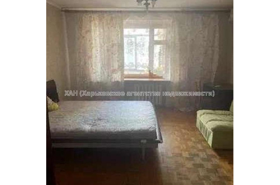 Продам квартиру, Шатиловская ул. , 3 кім., 70 м², косметический ремонт 