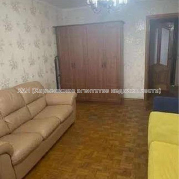 Продам квартиру, Шатиловская ул. , 3  ком., 70 м², косметический ремонт 