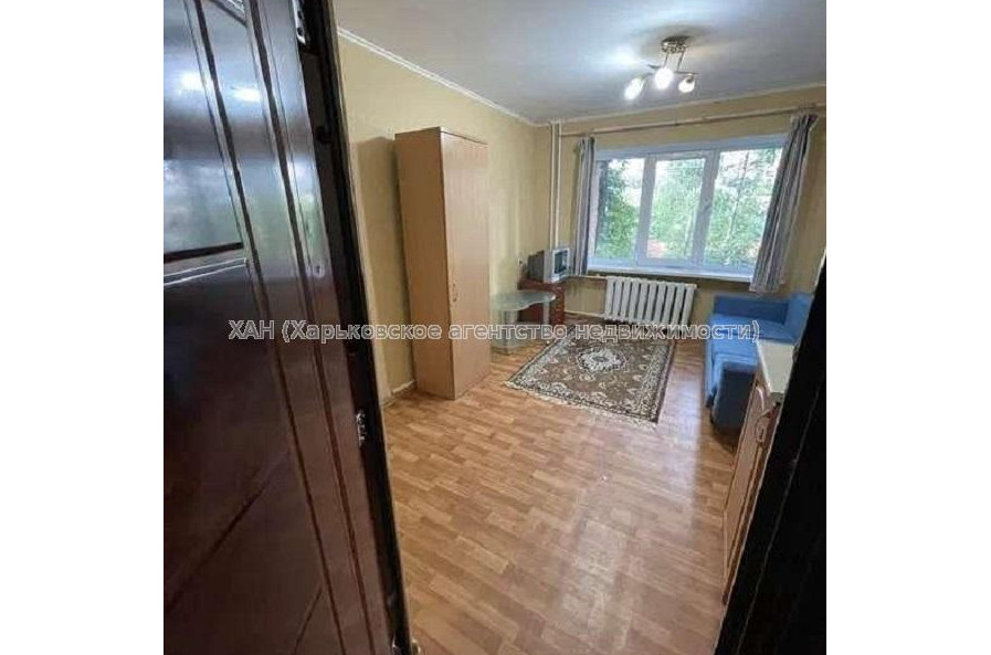 Продам квартиру, Шекспира пер. , 1 кім., 10 м², косметический ремонт 