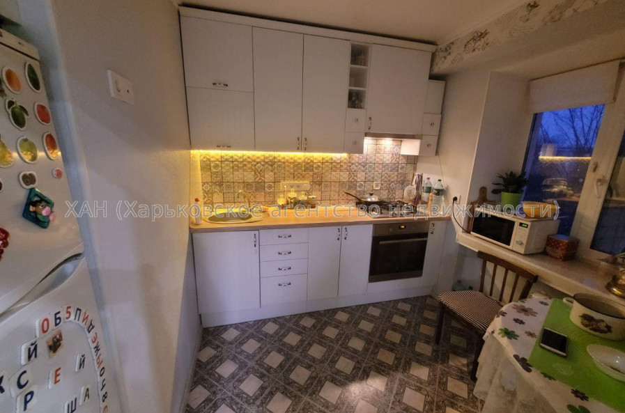 Продам квартиру, 12 Апреля ул. , 2 кім., 45 м², евроремонт 