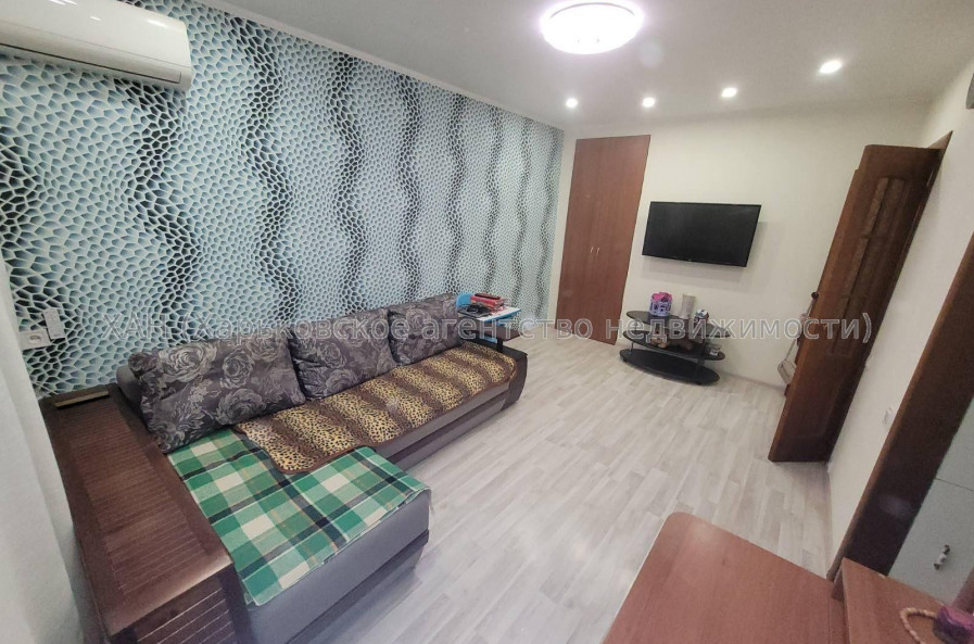 Продам квартиру, 12 Апреля ул. , 2 кім., 45 м², евроремонт 