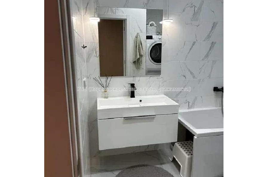 Продам квартиру, Пискуновский пер. , 4  ком., 122 м², авторский дизайн 