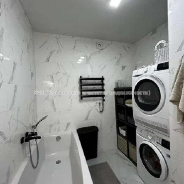 Продам квартиру, Пискуновский пер. , 4  ком., 122 м², авторский дизайн 