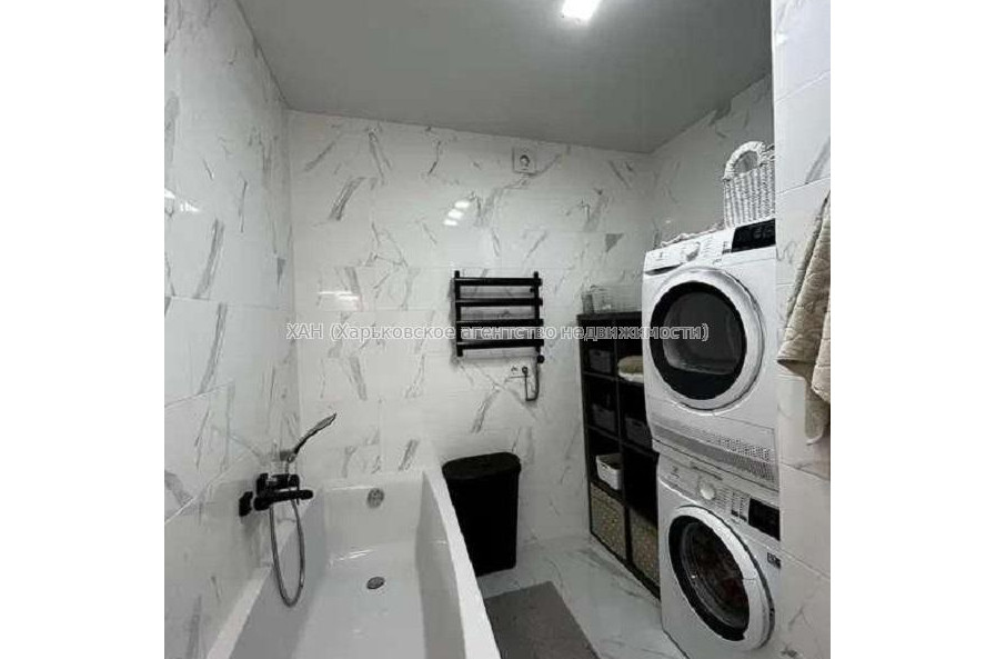 Продам квартиру, Пискуновский пер. , 4  ком., 122 м², авторский дизайн 