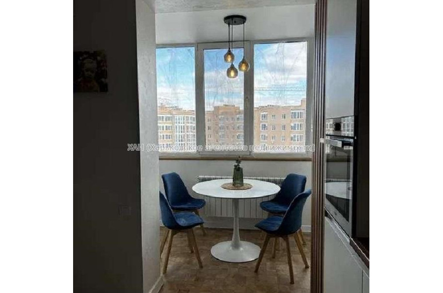 Продам квартиру, Пискуновский пер. , 4  ком., 122 м², авторский дизайн 