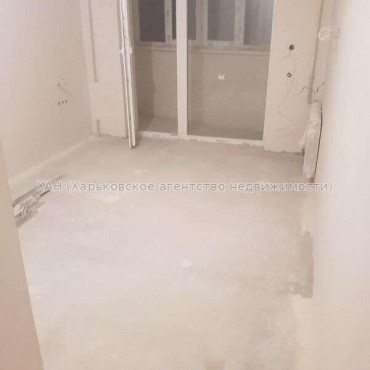 Продам квартиру, Валентиновская ул. , 3  ком., 65 м², без отделочных работ 