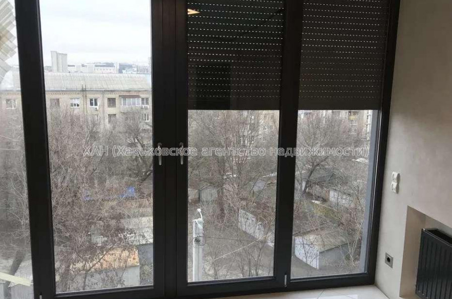Продам квартиру, Героев Небесной сотни площ. , 3 кім., 115 м², евроремонт 