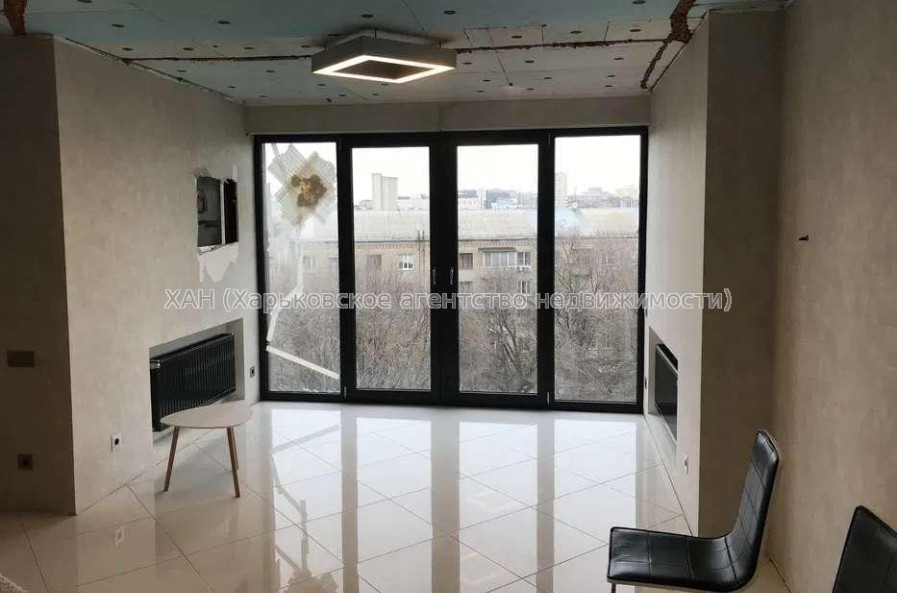 Продам квартиру, Героев Небесной сотни площ. , 3 кім., 115 м², евроремонт 