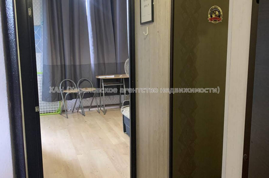 Продам квартиру, Героев Харькова просп. , 1  ком., 28 м², капитальный ремонт 