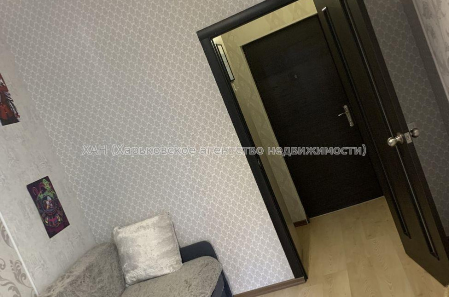 Продам квартиру, Героев Харькова просп. , 1  ком., 28 м², капитальный ремонт 
